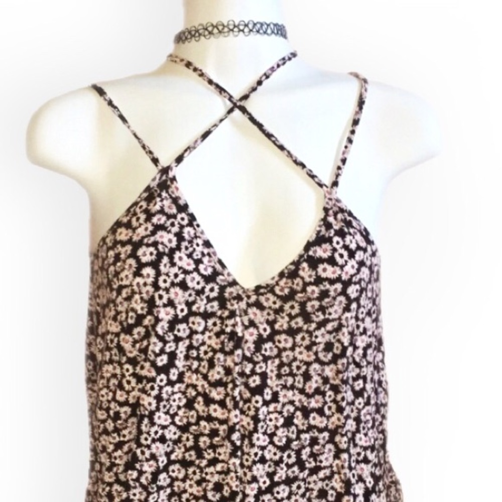 American eagle 90s style floral criss cross tank - Picture 1 of 8